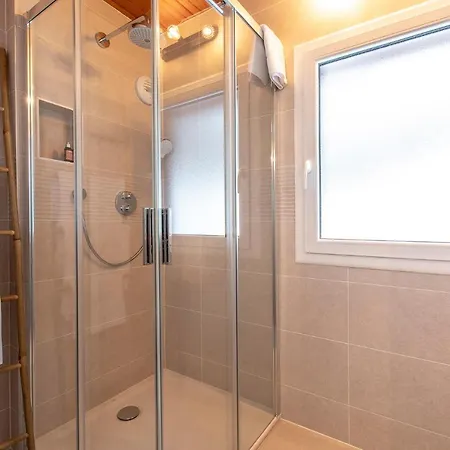 Le Catarina Lathuile