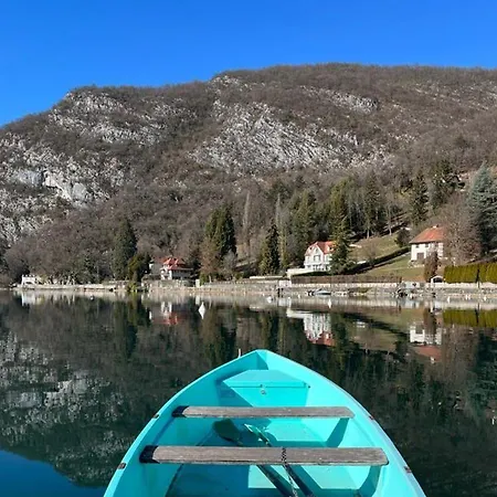 Le Catarina فندق مبيت وإفطار Lathuile