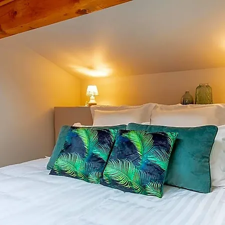 Le Catarina فندق مبيت وإفطار 3*